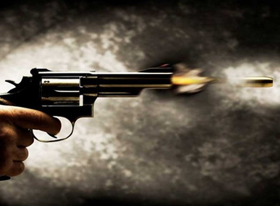 Hát karaoke bị nhắc nhở, nam thanh niên dùng súng tự chế bắn chỉ thiên dọa người khác