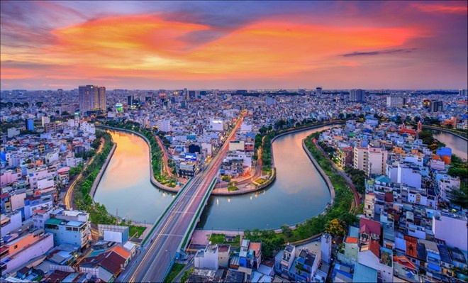 TP.HCM ký quyết định thành lập tổ công tác hỗ trợ doanh nghiệp