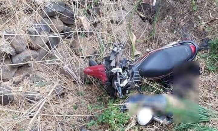 Hoảng hốt phát hiện nam thanh niên tử vong dưới hố sâu ven đường