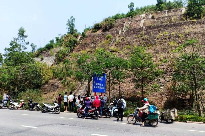 Phát hiện thi thể nam giới trong rừng, nghi đã mất tích khoảng 3 tháng