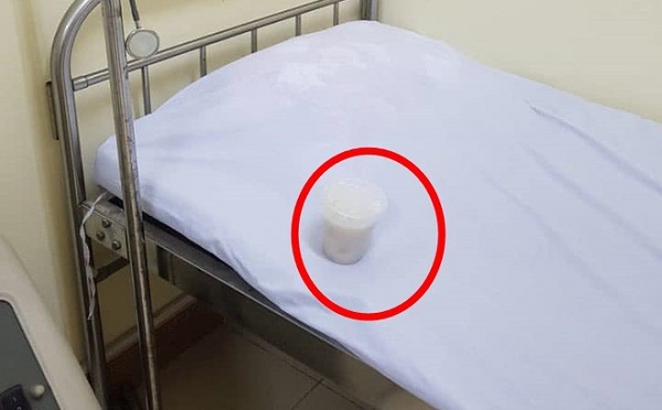 Cốc cháo từ thiện và câu chuyện cay đắng của người phụ nữ mới sinh khiến ai cũng nghẹn lòng