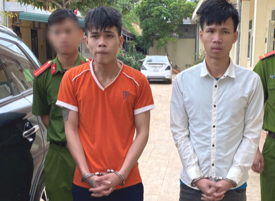 Thủ đoạn tinh vi của đôi trai trẻ lừa lấy xe máy mang đi cầm đồ ở Thanh Hóa