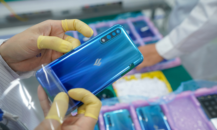 Đỉnh cao duy mỹ của Pininfarina trên điện thoại Vsmart 