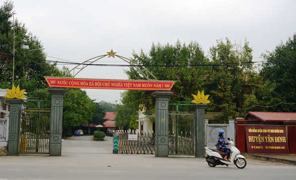 Đang nợ 52 tỷ vẫn xin xây tượng đài 20 tỷ đồng: Phó Chủ tịch huyện Yên Định nói gì?