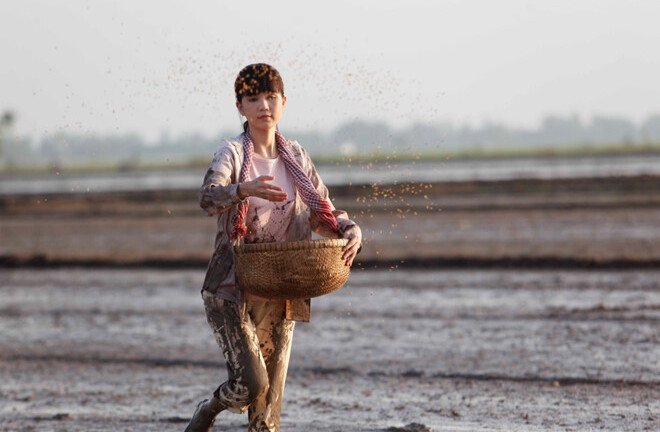 Ngọc Trinh từng bỏ tiền túi làm phim để thanh minh