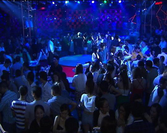Đà Nẵng, TP.HCM: Vẫn đóng cửa vũ trường, quan bar, karaoke