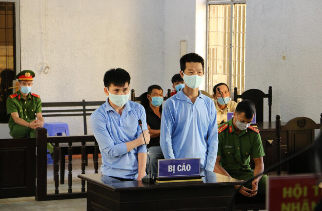 Trả giá đắt vì níu tình bằng súng