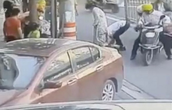 Tin tức đời sống mới nhất ngày 13/5/2020: Đang đi bộ, đẻ rớt con xuống đường