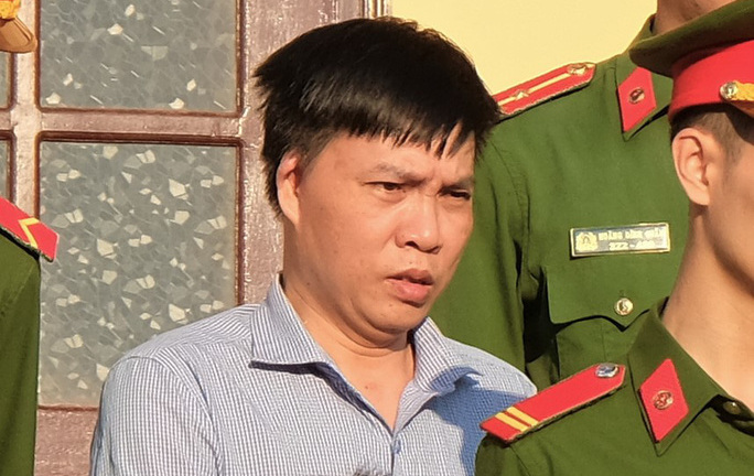 Nguyên Phó Hiệu trưởng nâng điểm ở Hoà Bình: