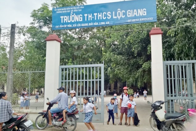 Nữ giáo viên bị phụ huynh xông vào lớp dùng mũ bảo hiểm đánh bất tỉnh