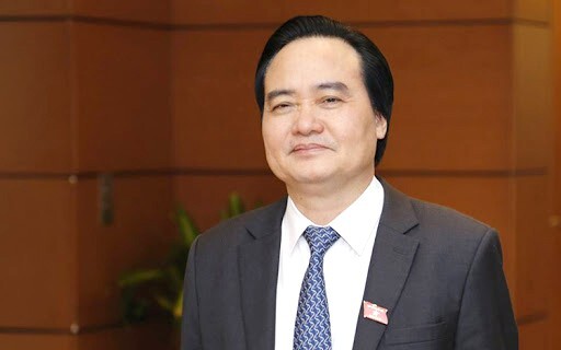 Bộ trưởng Phùng Xuân Nhạ nói gì về việc Chủ tịch tỉnh Quảng Ninh kiêm Hiệu trưởng?