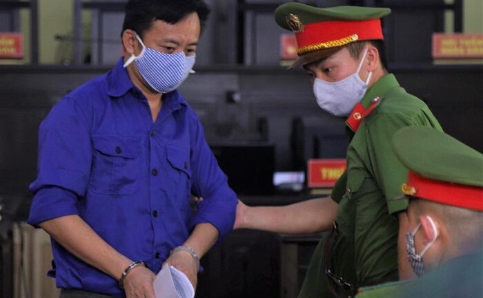 Gian lận thi cử Sơn La: Nguyễn Minh Khoa một mực phủ nhận hối lộ 1 tỷ để nâng điểm