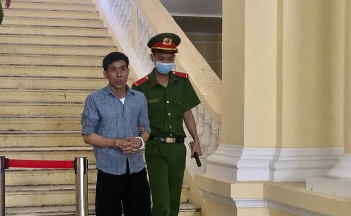 Làm giả chứng thư để thanh toán tiền hàng, Giám đốc “không có ý lừa đảo” nhận 10 năm tù