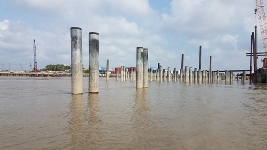 Chủ tịch UBND TP.HCM: Xử lý nghiêm công trình cầu cảng không phép ở sông Sài Gòn