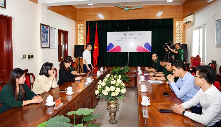 MB Ageas Life tri ân các chiến sĩ nơi tuyến đầu chống dịch