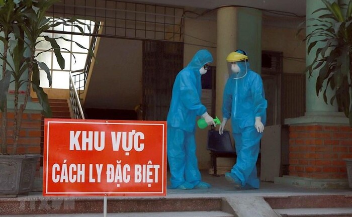 Thêm 1 ca mắc COVID-19 là người từ nước ngoài về, Việt Nam có 328 ca bệnh