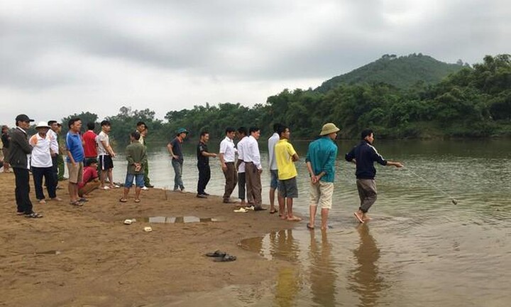 Đắk Lắk: 3 học sinh tiểu học chết đuối khi tắm ở đập nước