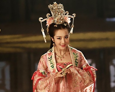 Mỹ nữ đẹp nhất lịch sử Trung Hoa khiến cha con Tào Tháo mê mẩn, ủ mưu tranh cướp là ai?