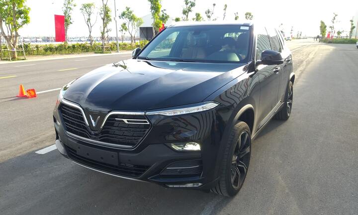 Bảng giá xe VinFast mới nhất tháng 6/2020: VinFast LUX SA2.0 chỉ từ 1.580 tỷ đồng