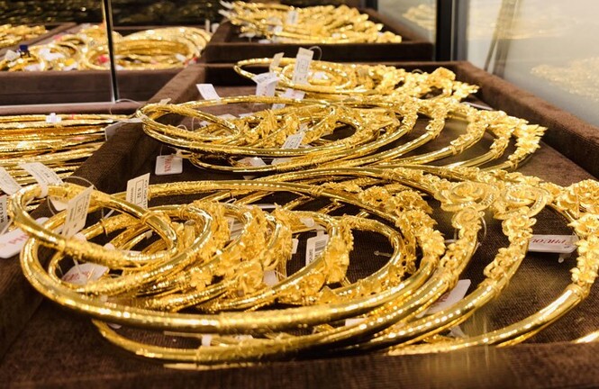 Giá vàng hôm nay 17/6/2020: Giá vàng SJC lao dốc