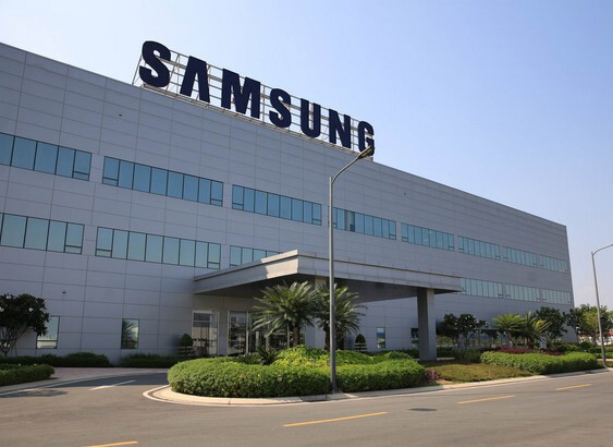 Samsung dời dây chuyền sản xuất màn hình máy tính từ Trung Quốc về TP.HCM