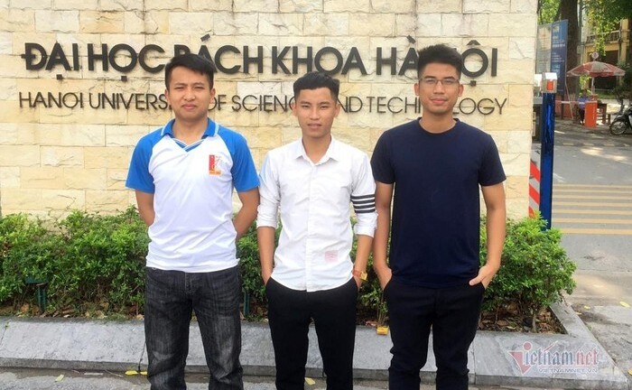 Ba nam sinh chế cánh tay robot sử dụng sóng não cho người khuyết tật