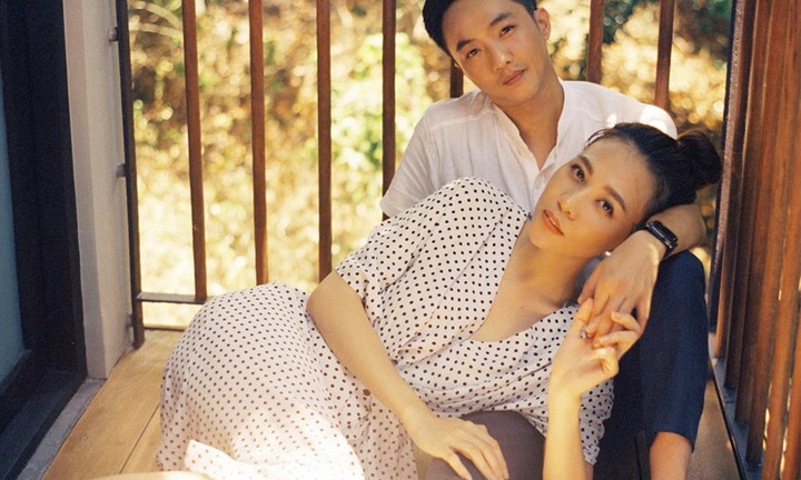 Bà xã Cường Đô La đăng ảnh khoe bụng bầu, mặc đồ