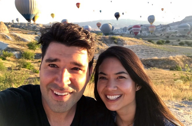 Nữ tỷ phú được cầu hôn bằng nhẫn rẻ tiền, câu chuyện phía sau khiến nhiều người khâm phục 