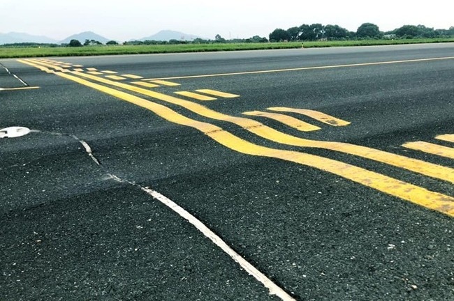 Sửa đường băng sân bay, hành khách phải đến sớm 2 tiếng trước giờ khởi hành