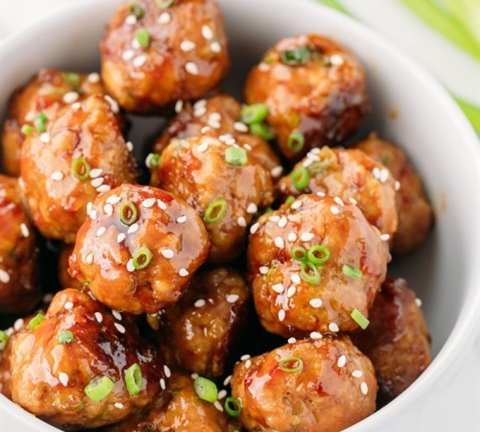 Tin tức đời sống mới nhất ngày 1/7/2020: Lý do em bé may mắn được tặng xe hơi và ăn thịt đến khi 45 tuổi