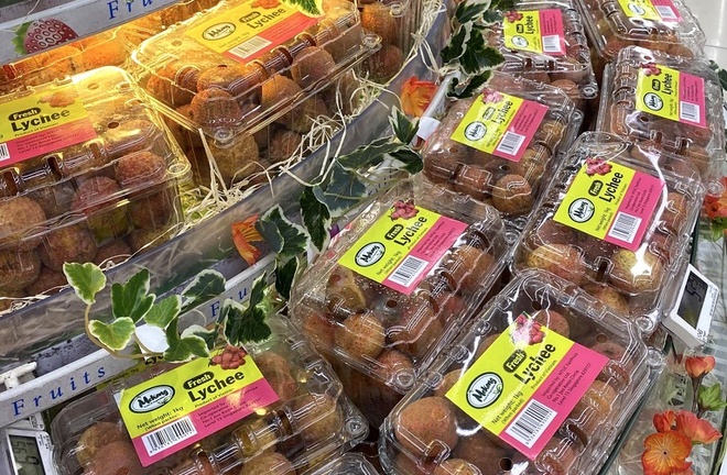 Vải thiều Việt Nam sang Singapore giá 100.000 đồng/kg