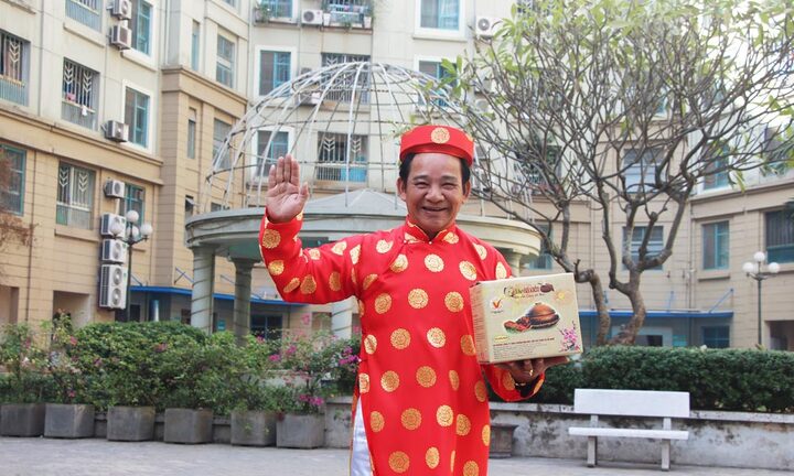 “Ông Bá Làng Yên - Nghiền Cá Kho Bá Kiến”