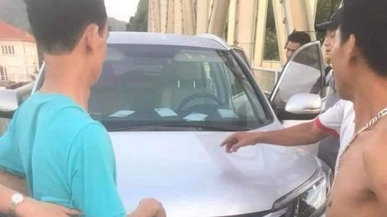 Nghi vấn cán bộ trại giam nhảy cầu tự tử: Tích cực tìm kiếm tung tích người đàn ông