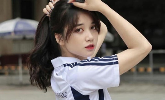Nữ sinh Ngân hàng có gương mặt