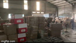 Đột kích kho hàng lậu hơn 10.000m2 ở Lào Cai: Hơn 30.000 đơn hàng, doanh thu 10 tỷ/ tháng