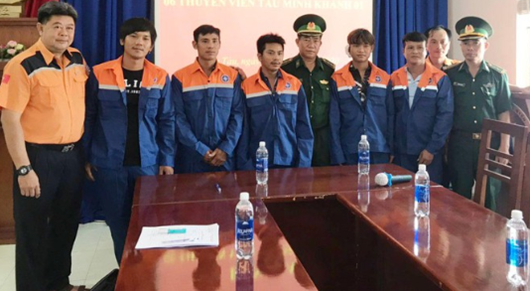 Cứu sống 6 thuyền viên gặp nạn vì chìm tàu cá