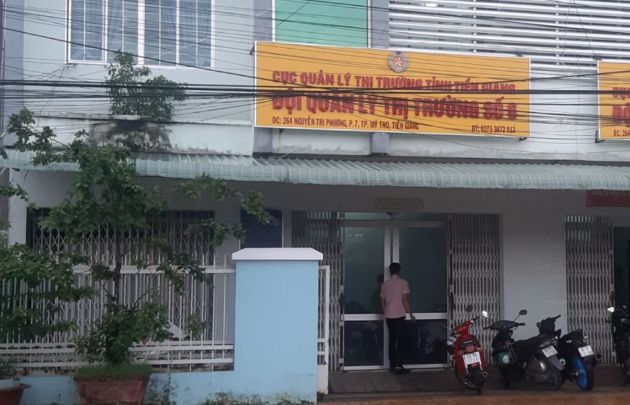 Cảnh cáo Đội trưởng Quản lý thị trường quan hệ nam nữ bất chính