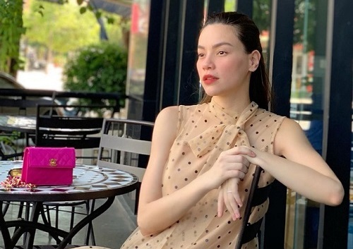 Hồ Ngọc Hà khoe ảnh bầu vượt mặt, tiết lộ tâm lý thay đổi thất thường