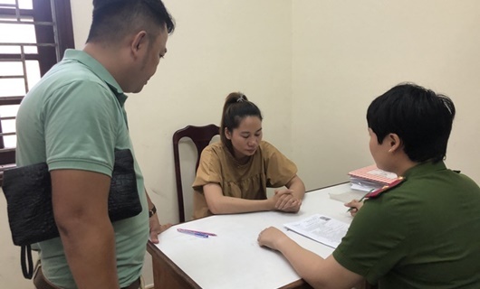 Tiết lộ cách thức tú bà điều hành đường dây bán dâm qua nhóm tên