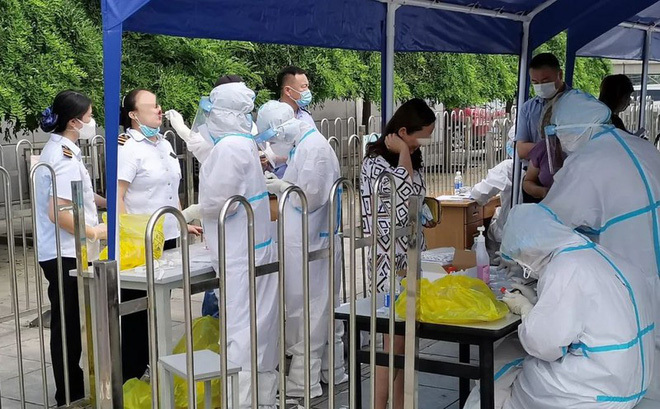 Dịch Covid-19 ở Trung Quốc bất ngờ tăng mạnh, một công ty hải sản trở thành ổ dịch