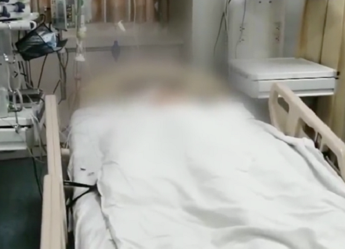 Điểm thi đại học vượt quá mong đợi, nữ sinh phấn khích tới mức xuất huyết não