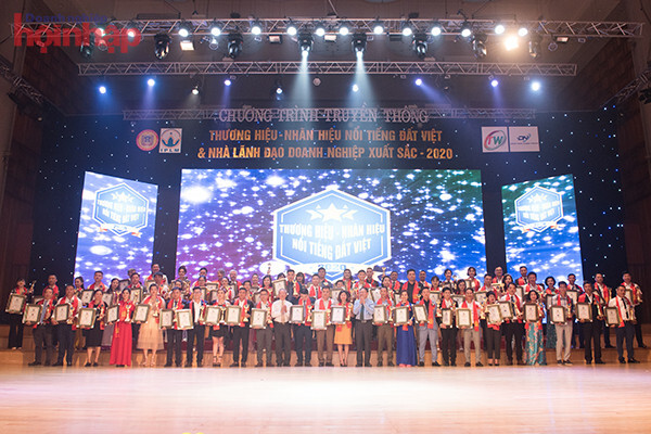 Vinh danh thương hiệu Đông y Nguyên Khí tại lễ trao giải Thương hiệu – Nhãn hiệu nổi tiếng Đất Việt và Nhà lãnh đạo doanh nghiệp xuất sắc 2020