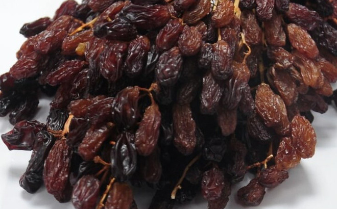 Tác hại khôn lường của nho khô với trẻ em