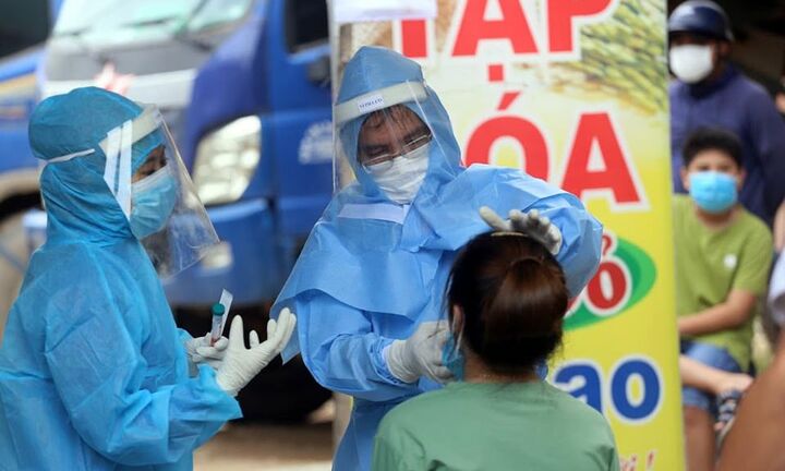 Lịch trình di duyển phức tạp của hai bệnh nhân COVID-19 ở Đà Nẵng: Từng đi họp lớp, hát karaoke, ăn đám giỗ