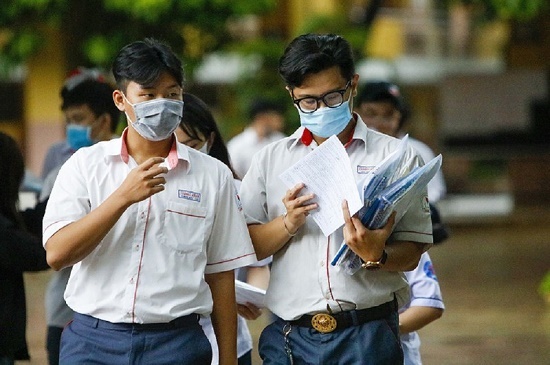 Chấm thi tốt nghiệp THPT 2020: Xuất hiện thí sinh đạt điểm 9,75 môn Ngữ văn