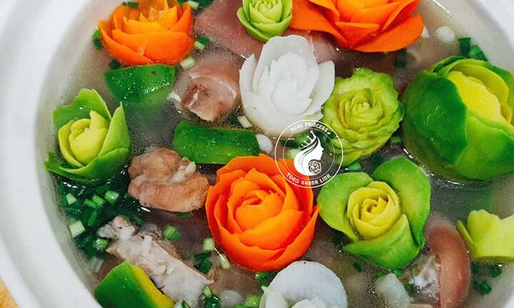 Tuyệt chiêu làm món canh hầm củ quả đẹp mắt, ngon hơn nhà hàng