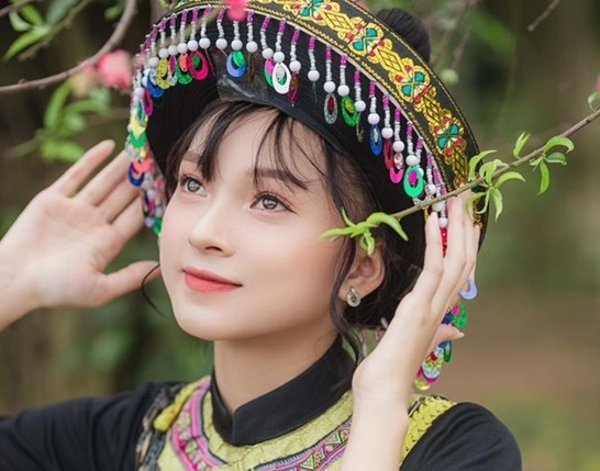 Sở hữu gương mặt như đến từ giấc mơ, nữ sinh Hà Nội