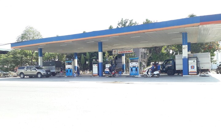 Hà Nội: Cây xăng trái phép “sừng sững” tồn tại gần 20 năm