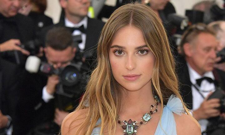 Nàng công chúa đẹp như cổ tích của nước Đức, từ bỏ tước vị Hoàng gia để dấn thân vào làng thời trang thế giới