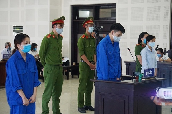 Người môi giới nhập cảnh trái phép là giáo viên dạy văn và sinh viên ngoại ngữ